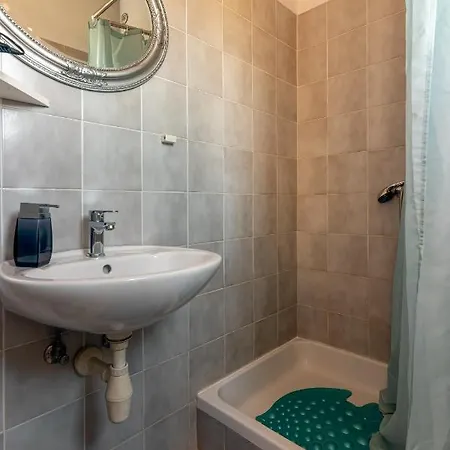 By The Sea Cove Pokrivenik, Hvar - 4604 Apartman Gdinj