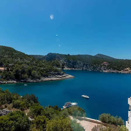 By The Sea Cove Pokrivenik, Hvar - 4604 Apartment Gdinj